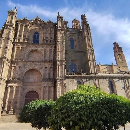 Duplex Casa De Las Argollas Grand Suite Parking Gratis Plasencia Dış mekan fotoğraf